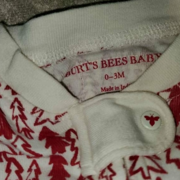 Burts Bees Baby Onesies 0-3 M - Picture 2 of 3